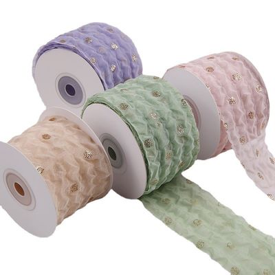 Ruy băng Organza 50mm có hoa văn chấm vàng Lá vàng in Polyester Organza Ribbon OEM Thân thiện với môi trường