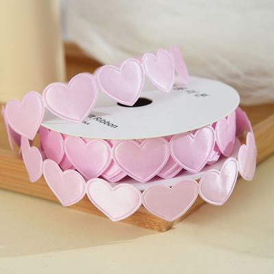 1.5cm*9m 2.5cm*9m Heart Shape Valentine's Day Polyester Gift Ribbon Để đóng gói quà tặng sang trọng